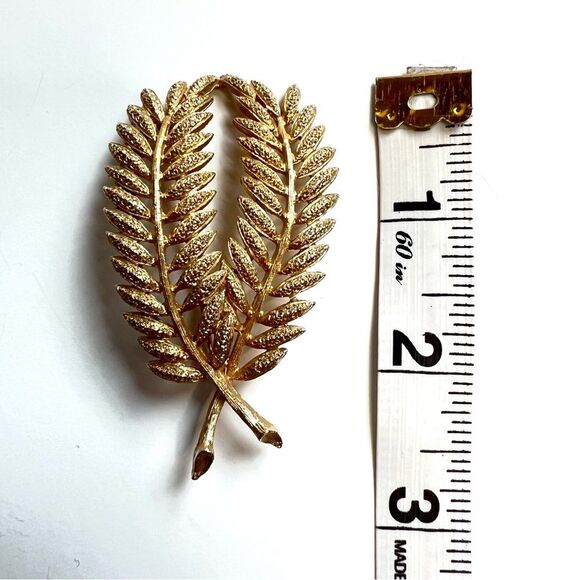Vintage Retro Dual Gold Tone Textured Leaf Brooch Pin - Picture 9 of 9